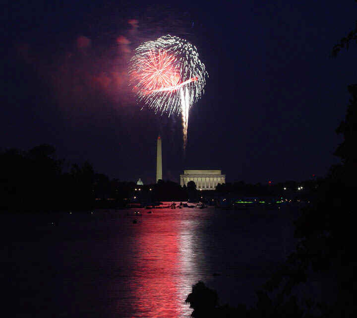 July4th(RWB)05616.jpg (46709 bytes)