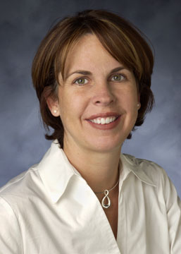 Portrait of Professor Jennifer Piatt